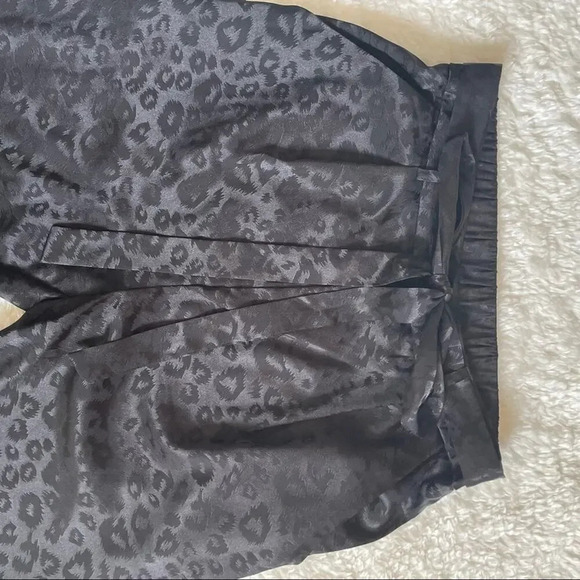 Mi Ami Andey Animal Print Black Silk Joggers STYLE#WS30234 Small - Picture 6 of 16
